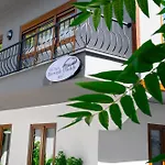 Old Town Dervish Daddy Hotel